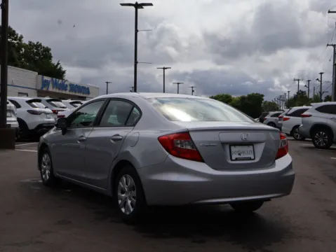 More photos of 2012 Honda Civic Sdn LX at Jay Wolfe Honda, MO