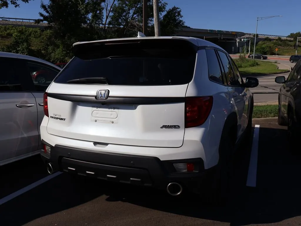 2022 Honda Passport EX-L - Photo 7