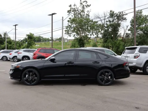 More photos of 2024 Honda Accord Hybrid Sport-L at Jay Wolfe Honda, MO