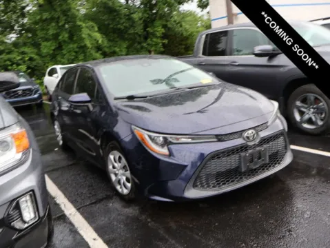 Blue 2020 Toyota Corolla LE for sale in Kansas City, MO