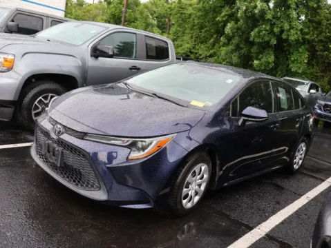 More photos of 2020 Toyota Corolla LE at Jay Wolfe Honda, MO