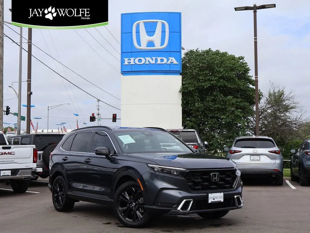 Used 2023 Honda CR-V Sport Touring with VIN 5J6RS6H94PL012162 for sale in Kansas City