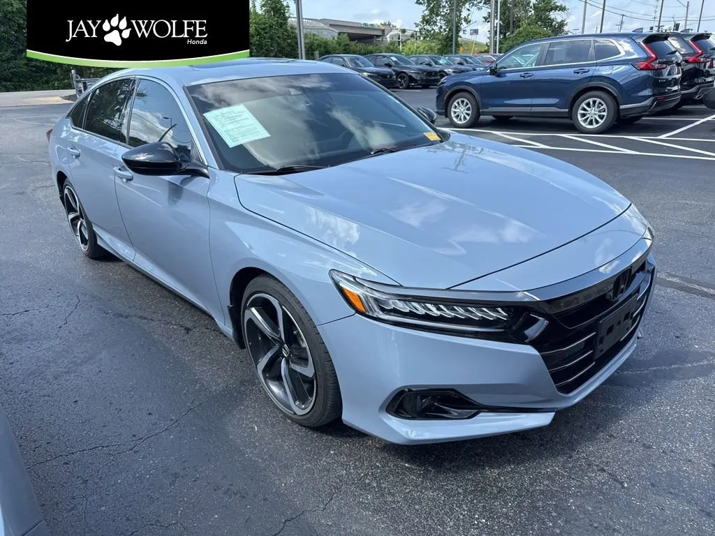 2022 Honda Accord 2.0T Sport Auto's photo