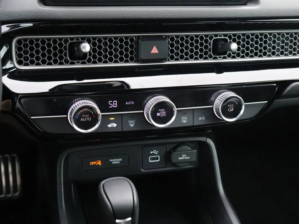 2024 Honda Civic Hatchback Sport - Photo 21