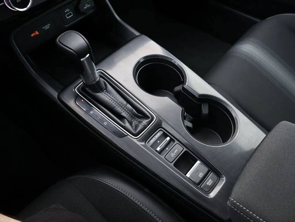 2024 Honda Civic Hatchback Sport - Photo 22