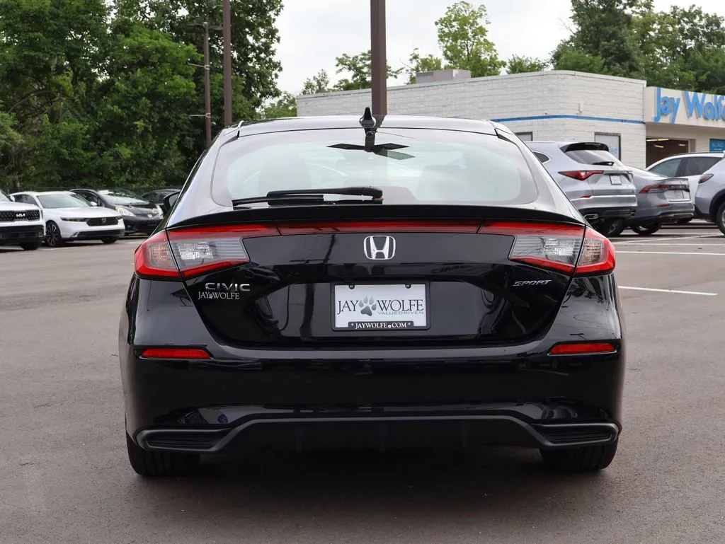2024 Honda Civic Hatchback Sport - Photo 6