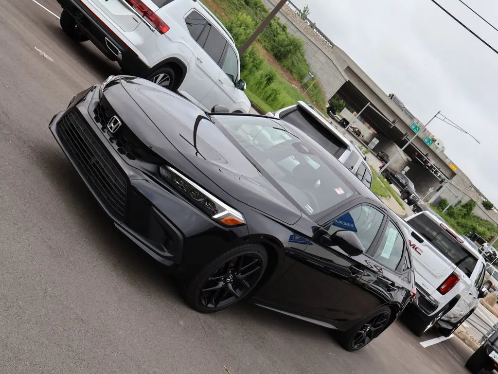 2024 Honda Civic Hatchback Sport - Photo 3