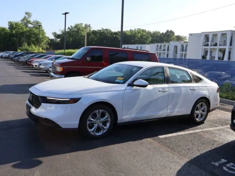 More photos of 2024 Honda Accord Sedan LX at Jay Wolfe Honda, MO