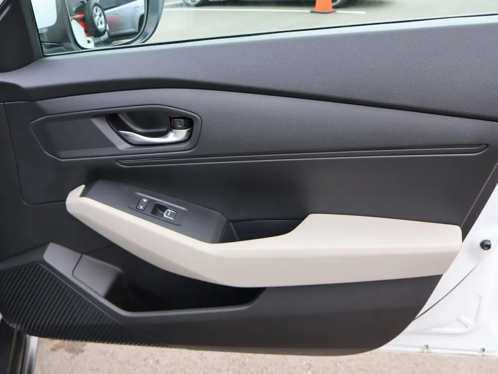 2024 Honda Accord LX - Photo 11