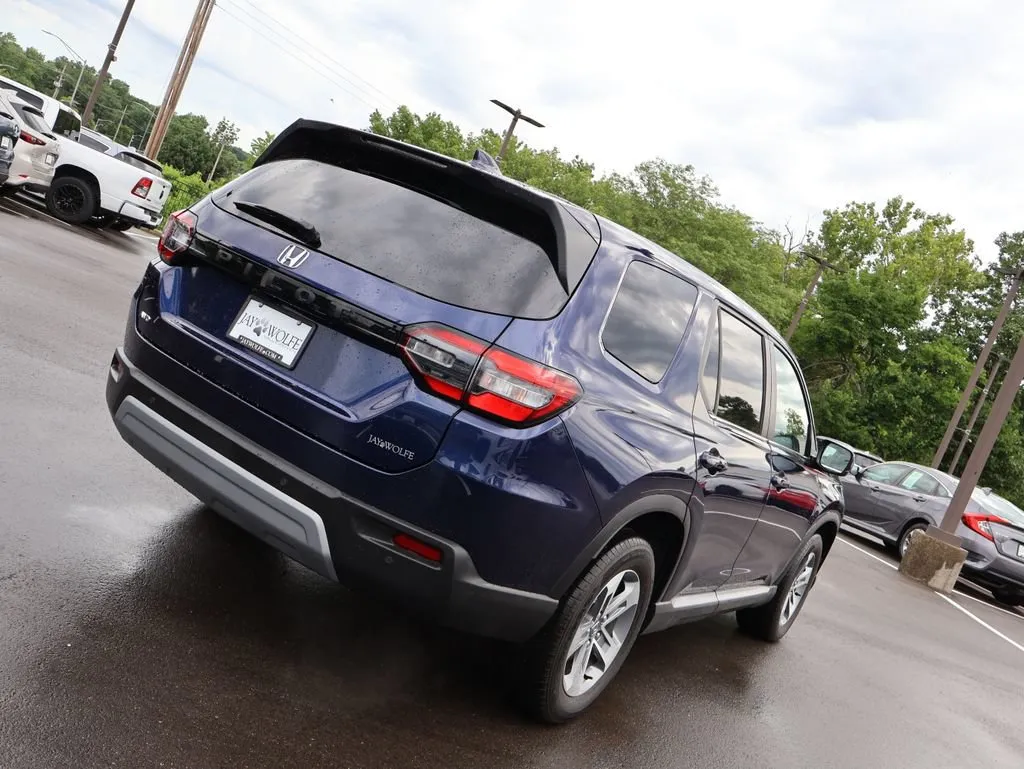 2025 Honda Pilot EX-L - Photo 7