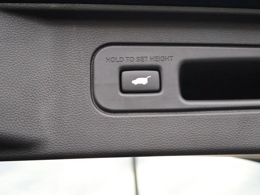 2025 Honda Pilot EX-L - Photo 16