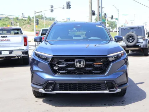 Photos of 2026 Honda CR-V Hybrid TrailSport for sale in Kansas City, MO at Jay Wolfe Honda