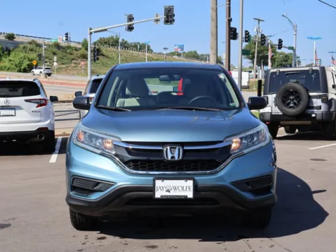 Photos of 2015 Honda CR-V LX for sale in Kansas City, MO at Jay Wolfe Honda