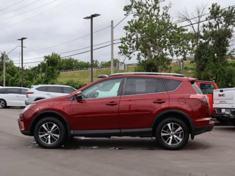 More photos of 2018 Toyota RAV4 XLE at Jay Wolfe Honda, MO