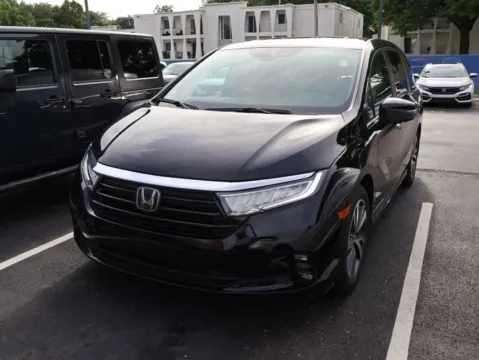 Another view of 2023 Honda Odyssey Touring for sale in Kansas City, MO at Jay Wolfe Honda
