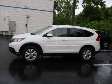 More photos of 2014 Honda CR-V EX-L at Jay Wolfe Honda, MO