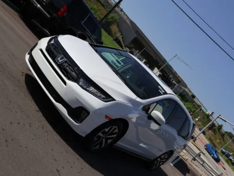 Another view of 2026 Honda Odyssey EX-L for sale in Kansas City, MO at Jay Wolfe Honda
