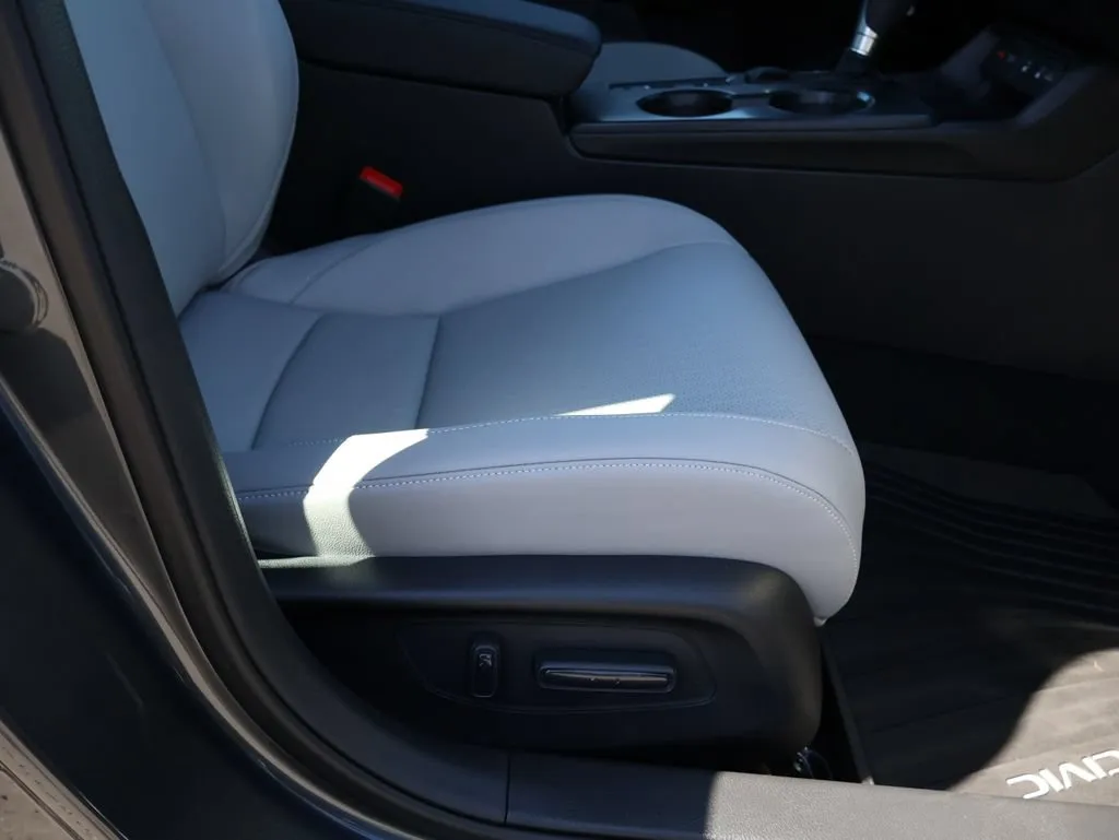 2026 Honda Civic Sport Touring - Photo 10