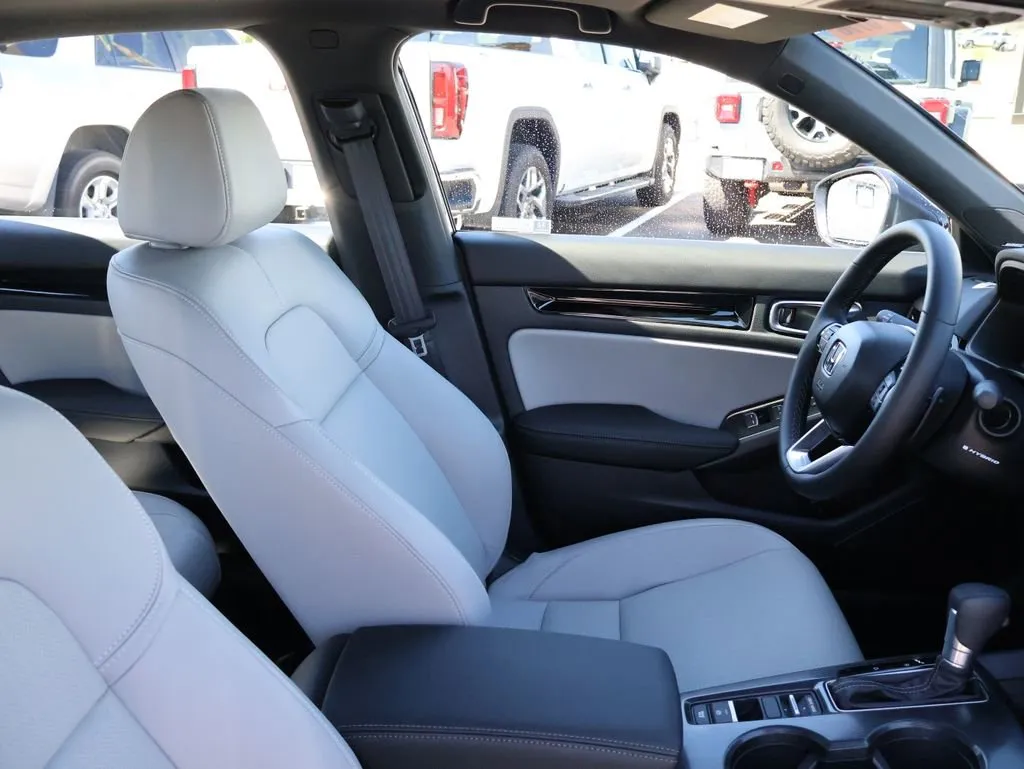 2026 Honda Civic Sport Touring - Photo 8