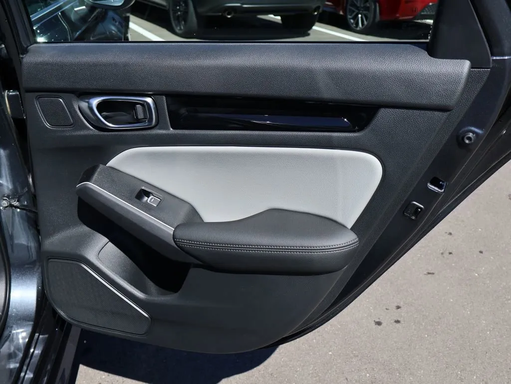 2026 Honda Civic Sport Touring - Photo 14