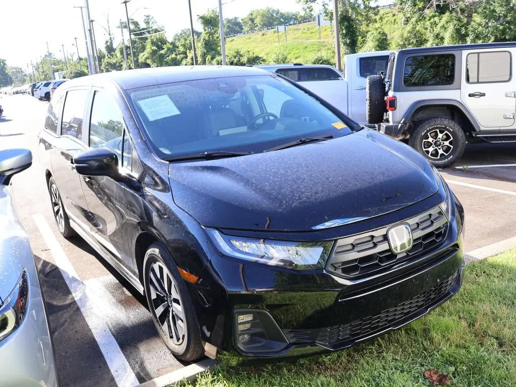 Used 2025 Honda Odyssey EX-L with VIN 5FNRL6H64SB080899 for sale in Kansas City