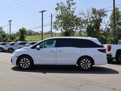 More photos of 2026 Honda Odyssey EX-L at Jay Wolfe Honda, MO