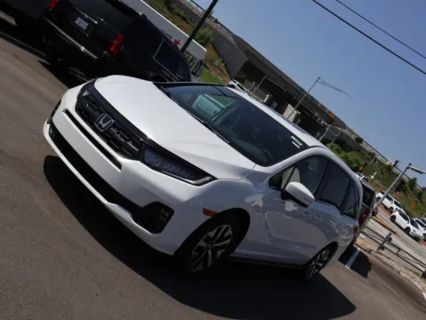 Another view of 2026 Honda Odyssey EX-L for sale in Kansas City, MO at Jay Wolfe Honda