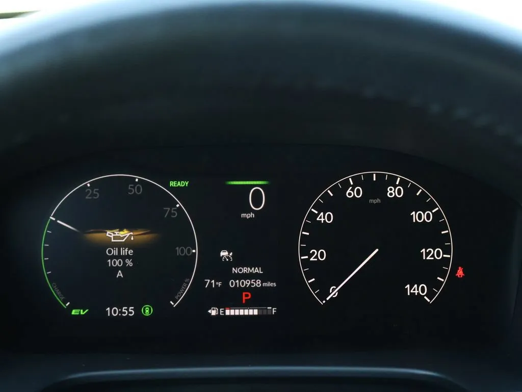 2025 Honda CR-V Sport Touring - Photo 29