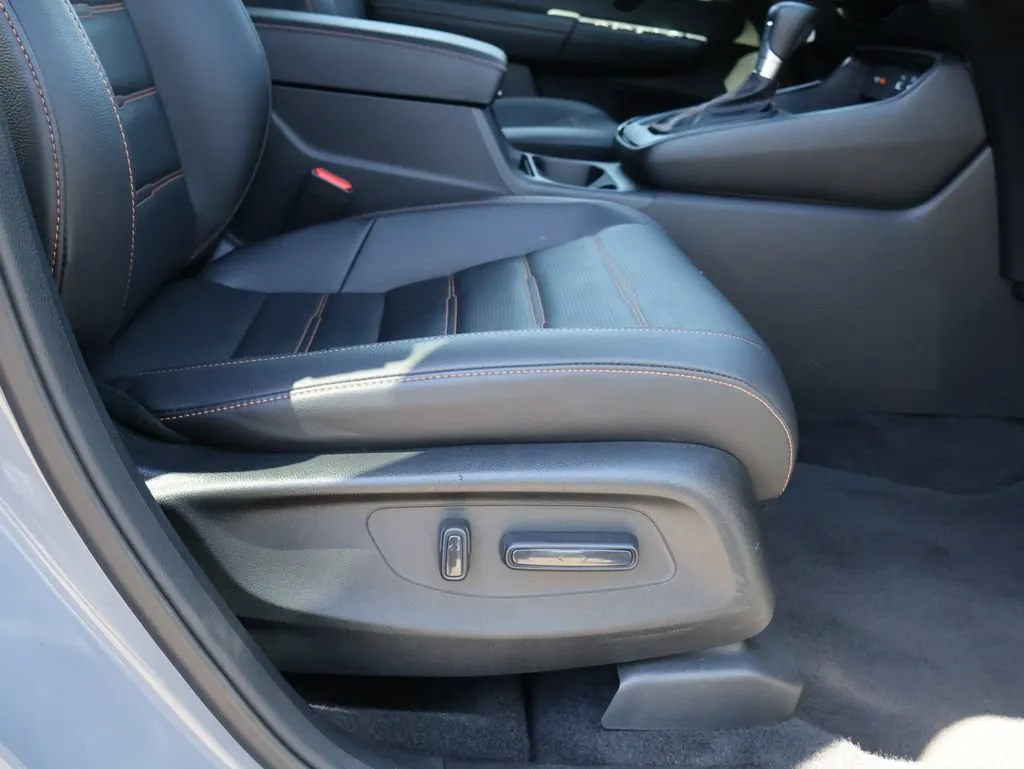 2025 Honda CR-V Sport Touring - Photo 10