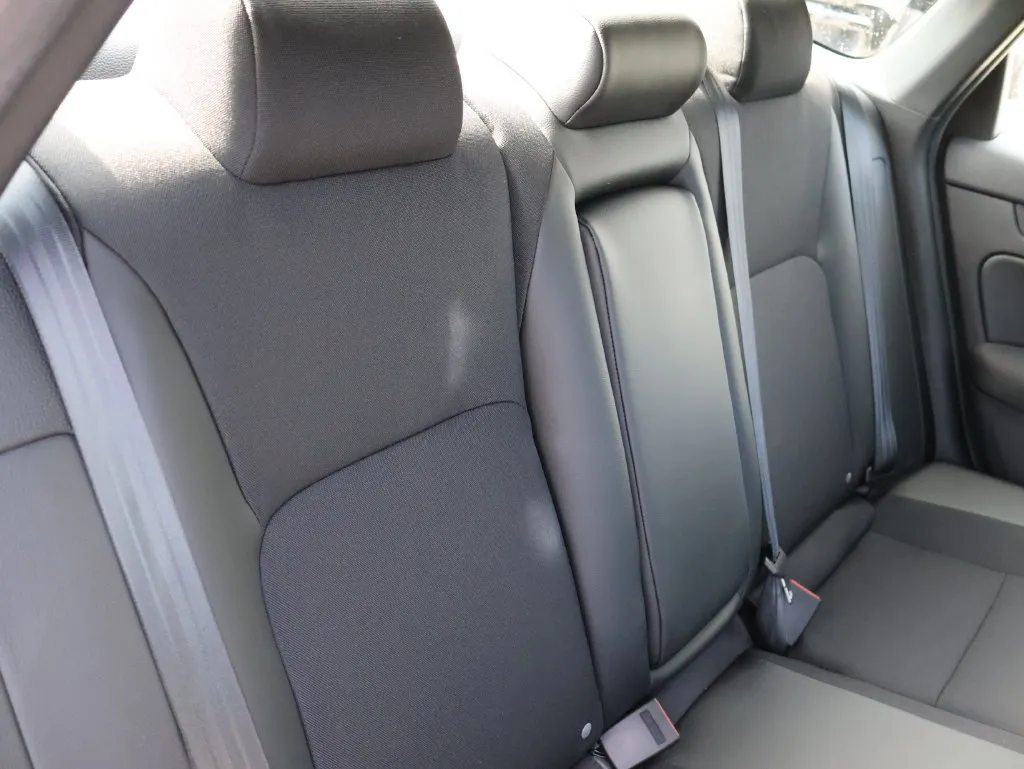 2026 Honda Civic Hatchback Sport - Photo 10
