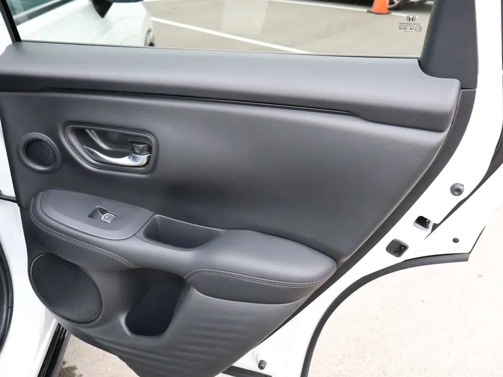 2026 Honda HR-V EX-L - Photo 14