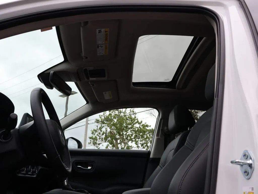 2026 Honda HR-V EX-L - Photo 32