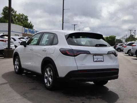 More photos of 2024 Honda HR-V LX at Jay Wolfe Honda, MO