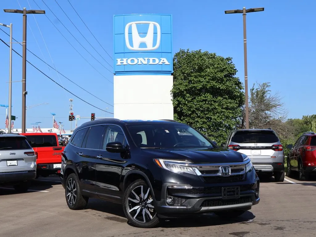 2022 Honda Pilot Touring 7-Passenger
