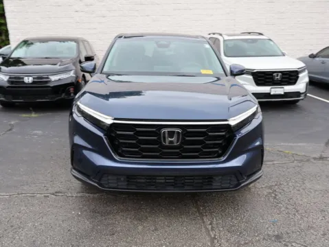 Photos of 2023 Honda CR-V EX-L for sale in Kansas City, MO at Jay Wolfe Honda
