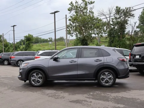 More photos of 2027 Honda HR-V LX at Jay Wolfe Honda, MO