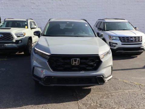 Photos of 2023 Honda CR-V Hybrid Sport for sale in Kansas City, MO at Jay Wolfe Honda