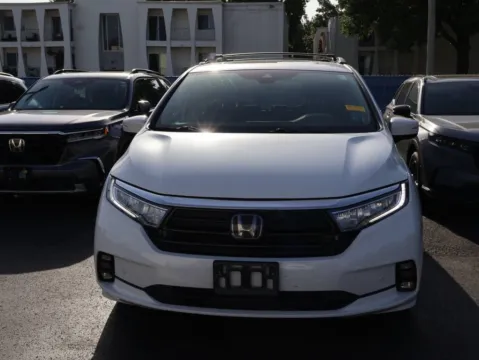 Photos of 2022 Honda Odyssey Elite for sale in Kansas City, MO at Jay Wolfe Honda