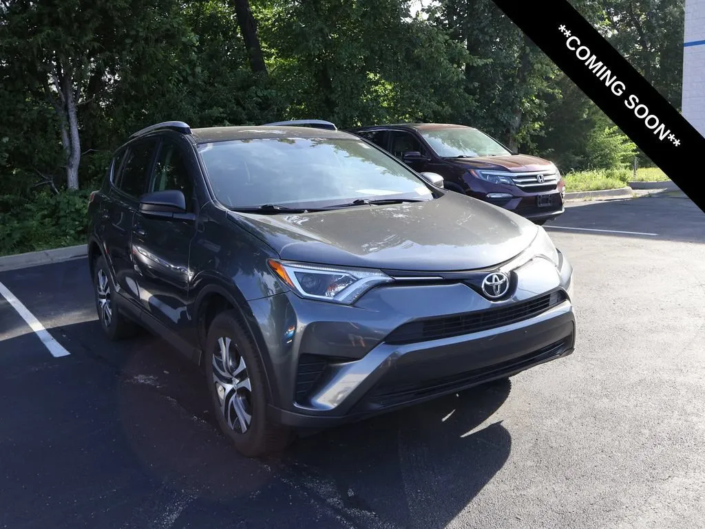 Gray 2016 Toyota RAV4 LE for sale in Kansas City, MO