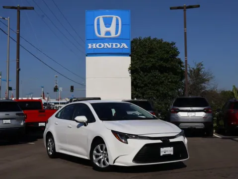 White 2024 Toyota Corolla LE for sale in Kansas City, MO