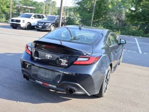 More photos of 2023 Toyota GR86 Premium at Jay Wolfe Honda, MO