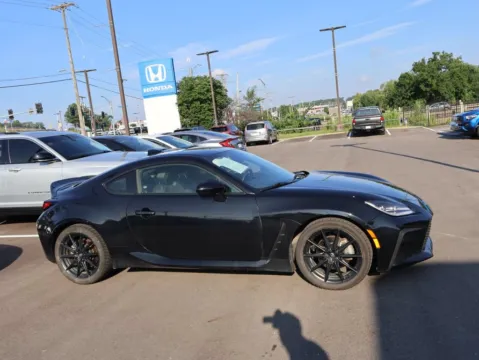 More photos of 2023 Toyota GR86 Premium at Jay Wolfe Honda, MO