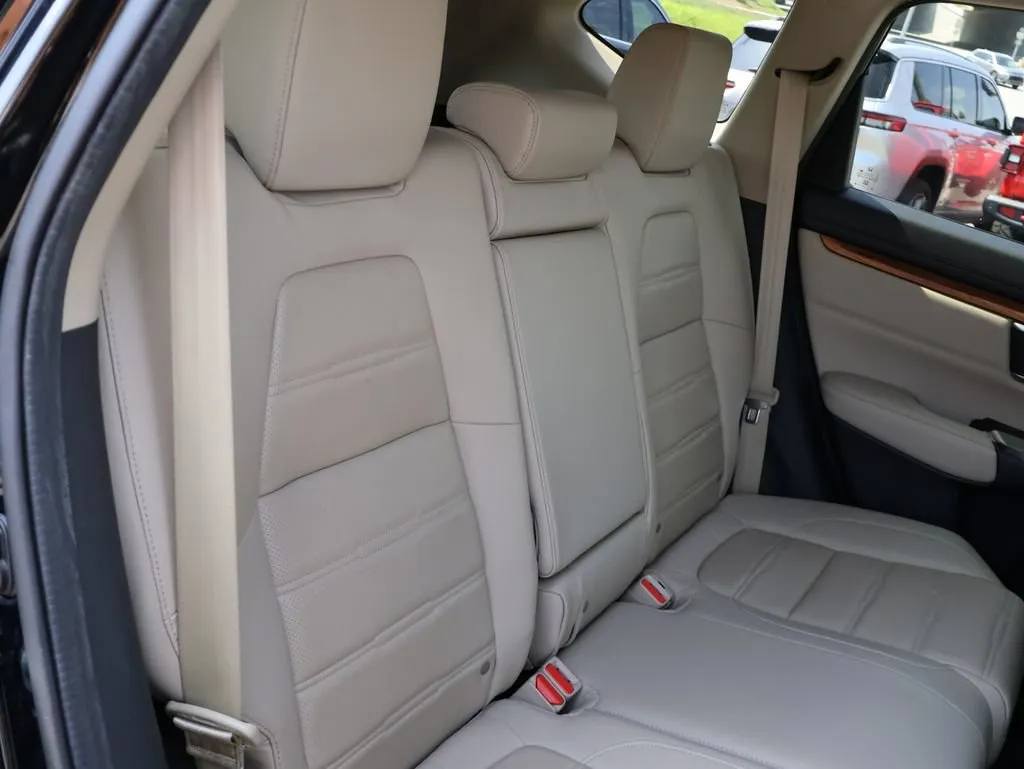2018 Honda CR-V Touring - Photo 12