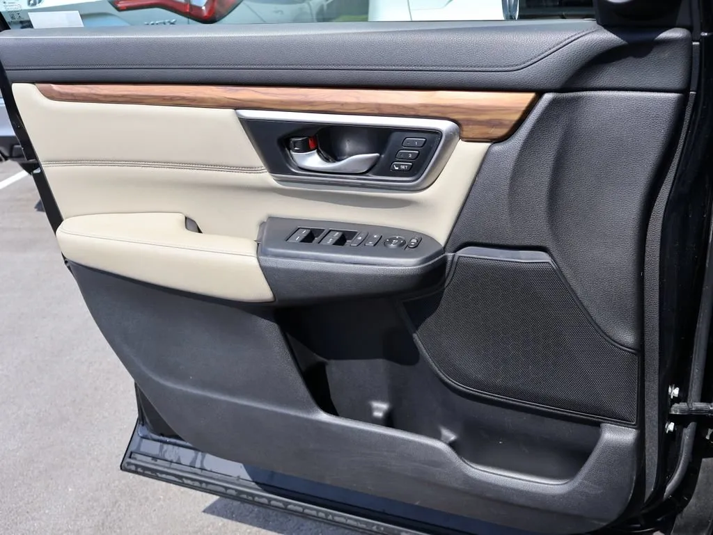 2018 Honda CR-V Touring - Photo 31