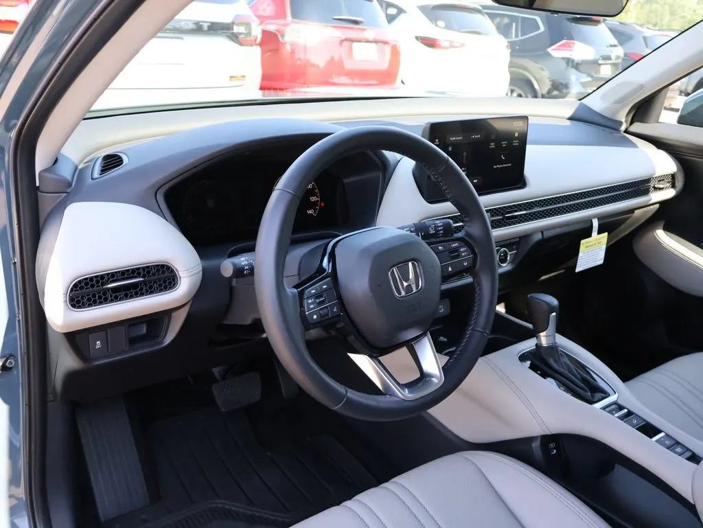 2026 Honda HR-V EX-L - Photo 16