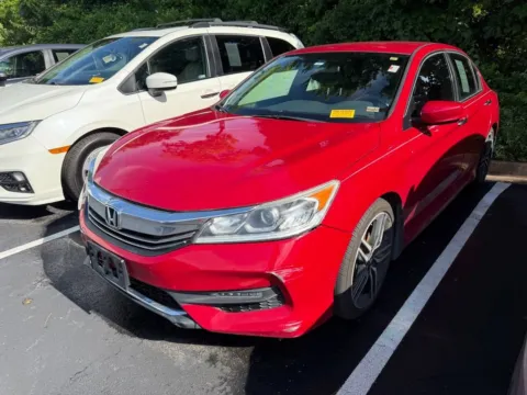 Another view of 2017 Honda Accord Sedan Sport SE for sale in Kansas City, MO at Jay Wolfe Honda