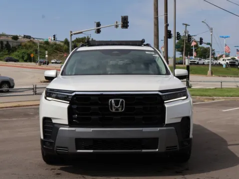 Photos of 2026 Honda Pilot Elite for sale in Kansas City, MO at Jay Wolfe Honda