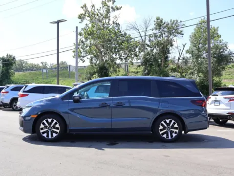 More photos of 2026 Honda Odyssey EX-L at Jay Wolfe Honda, MO
