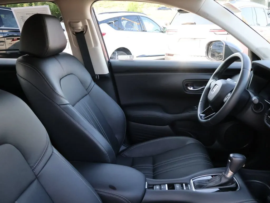 2024 Honda HR-V EX-L - Photo 8