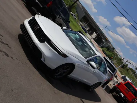 Another view of 2026 Honda Accord Hybrid EX-L for sale in Kansas City, MO at Jay Wolfe Honda